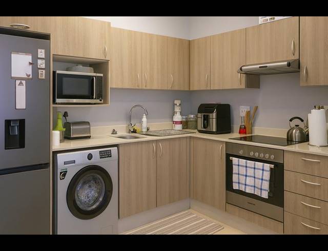 1 BEDROOM APARTMENT FOR SALE IN UMHLANGA RIDGE